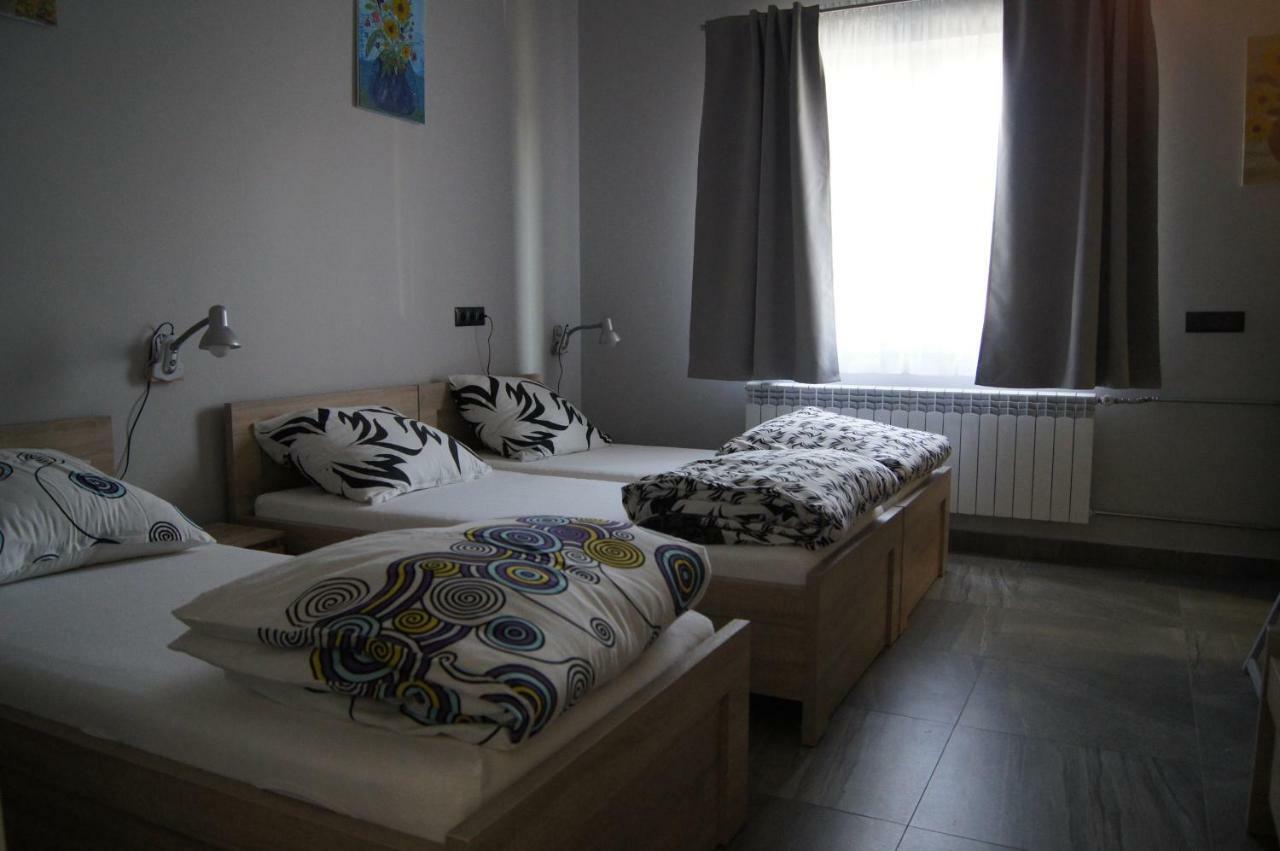 Olivia Apartment Osiek  Bagian luar foto